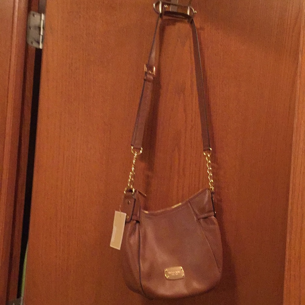 Michael Kors MK med brown shoulder bag Megan new